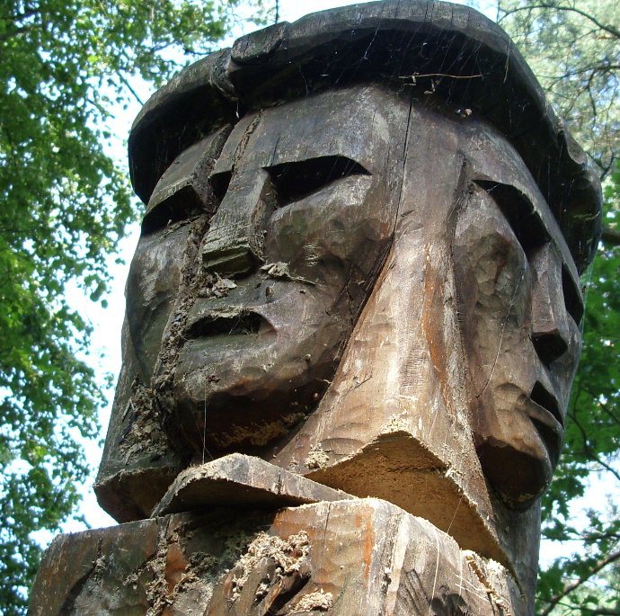 Portal Magnapolonia ostrzega: Katolicy to&nbsp;podludzie